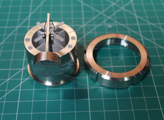 VACUUM VALVE
