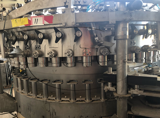 Filling machine