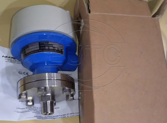 Công tắc áp suất màng