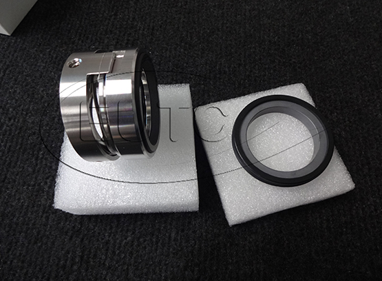 PHỐT CƠ KHÍ TYPE AT1677AT24 KÍCH THƯỚC: 43MM VẬT LIỆU: CARBON VS SIC/EPDM