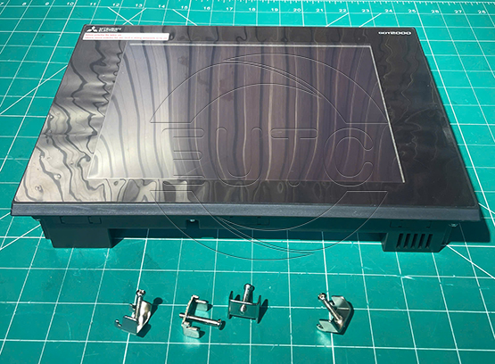 Màn hình Mitsubishi 10.4 inch 110-220V