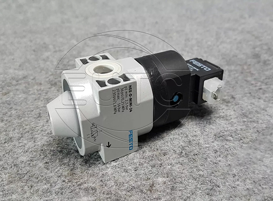 On/off valve
