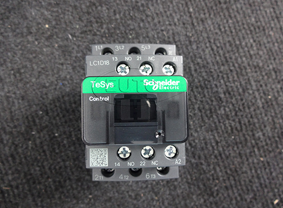 CONTACTOR