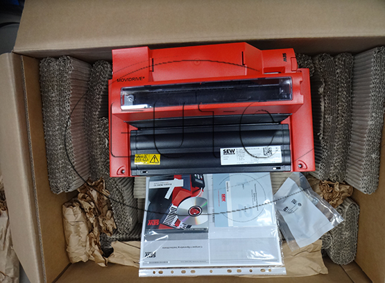 Frequency inverter MDX61B0150-503-4-00