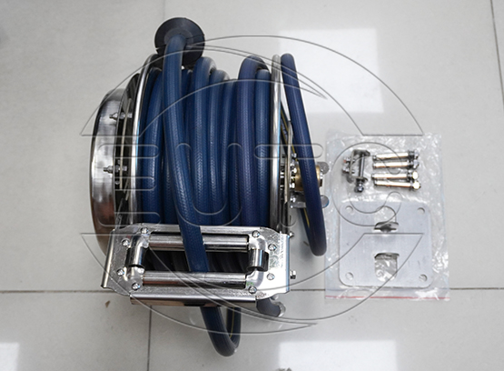 Rulo dây dẫn nước tự rút Model: OSSR-W1321.15