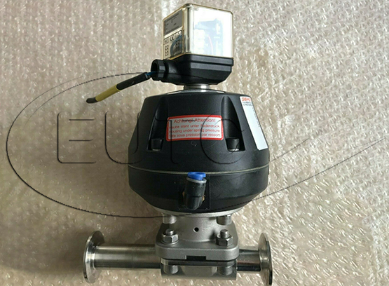 Van màng 687